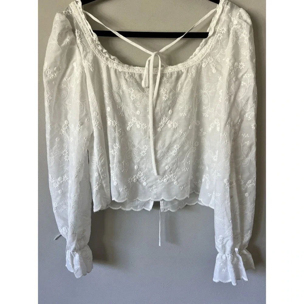 Lait Collection White Eyelet Romantic Floral Tie Front Blouse Top Cottagecore